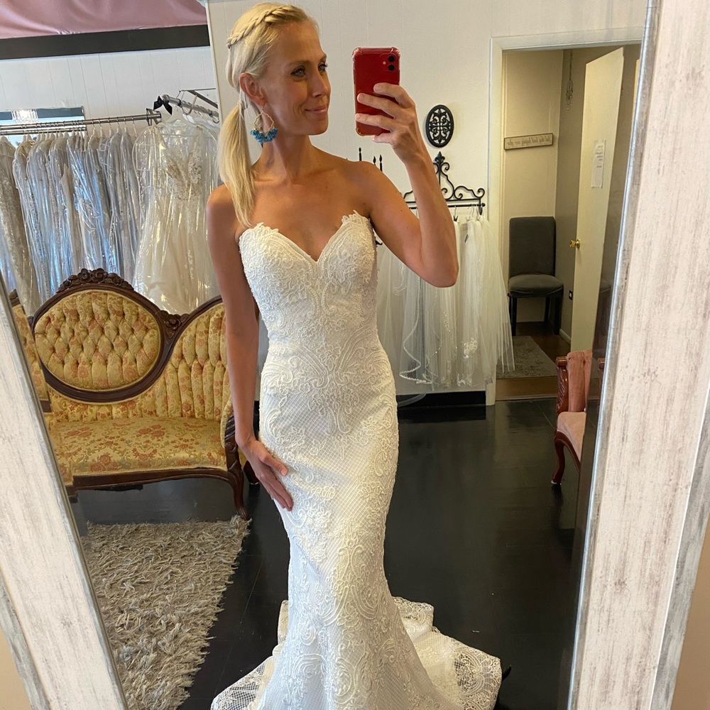 Meet your Posher, Holly